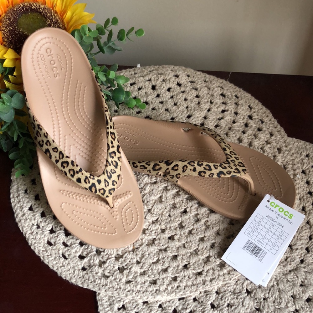 CROCS Kadee II Women’s Leopard Print Tan Flip Sandals SIZE 8 - Picture 12 of 12